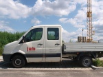 Pick-up: Das Bauunternehmen JEB verfügt über komplettes Bau-Equipment wie Kran, Gerüst, Lkw und Transporter